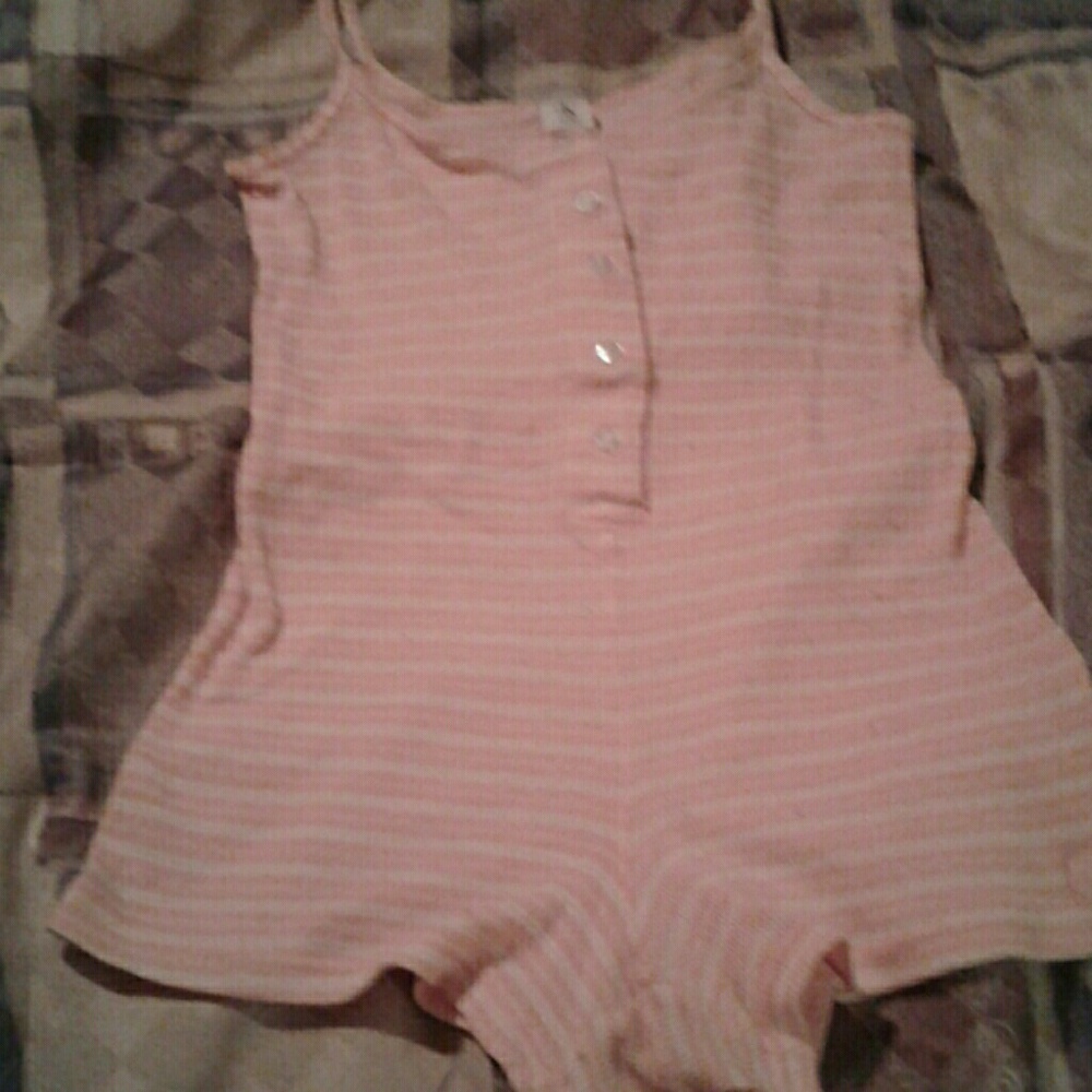 Very gently worn Calvin Klein romper 100% Cotton S