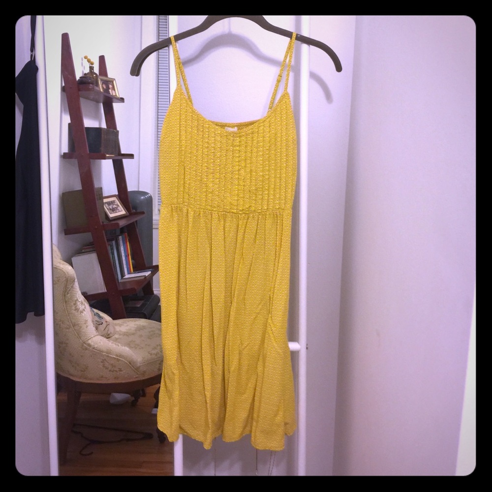 Perfect bathing suit cover up or summer dress!