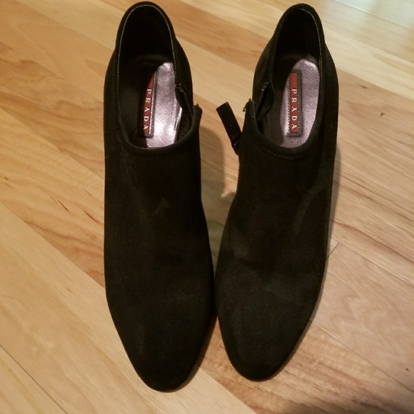 Gorgeous Prada suede spike heel booties - Picture 2 of 5