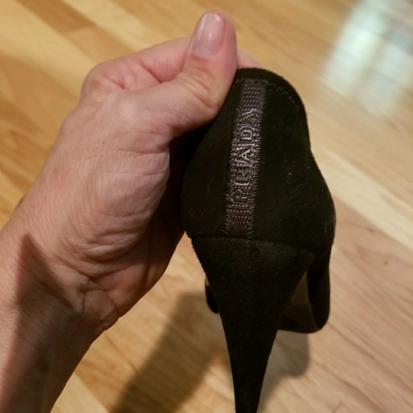 Gorgeous Prada suede spike heel booties - Picture 4 of 5