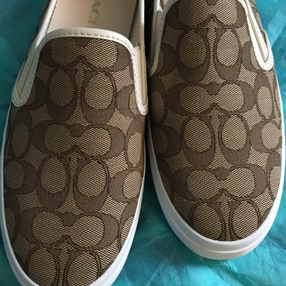 [Coach] Khaki Brown CHRISSY Slip On Loafer Sz 10 - Picture 3 of 5
