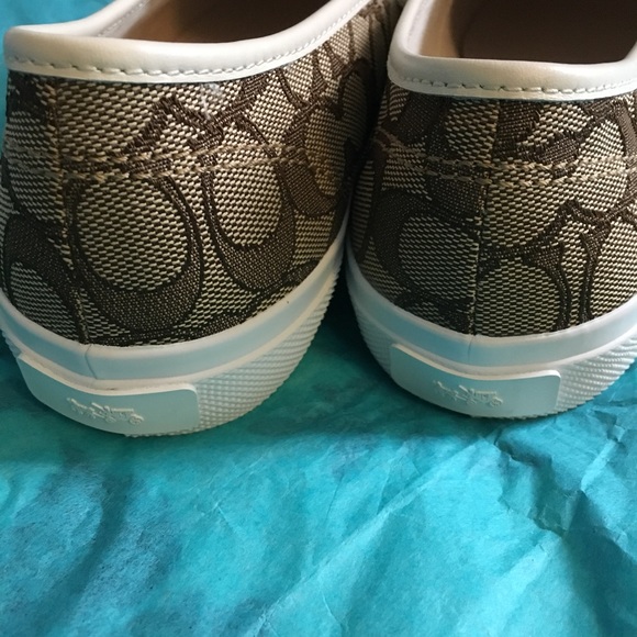 [Coach] Khaki Brown CHRISSY Slip On Loafer Sz 10 - Picture 4 of 5