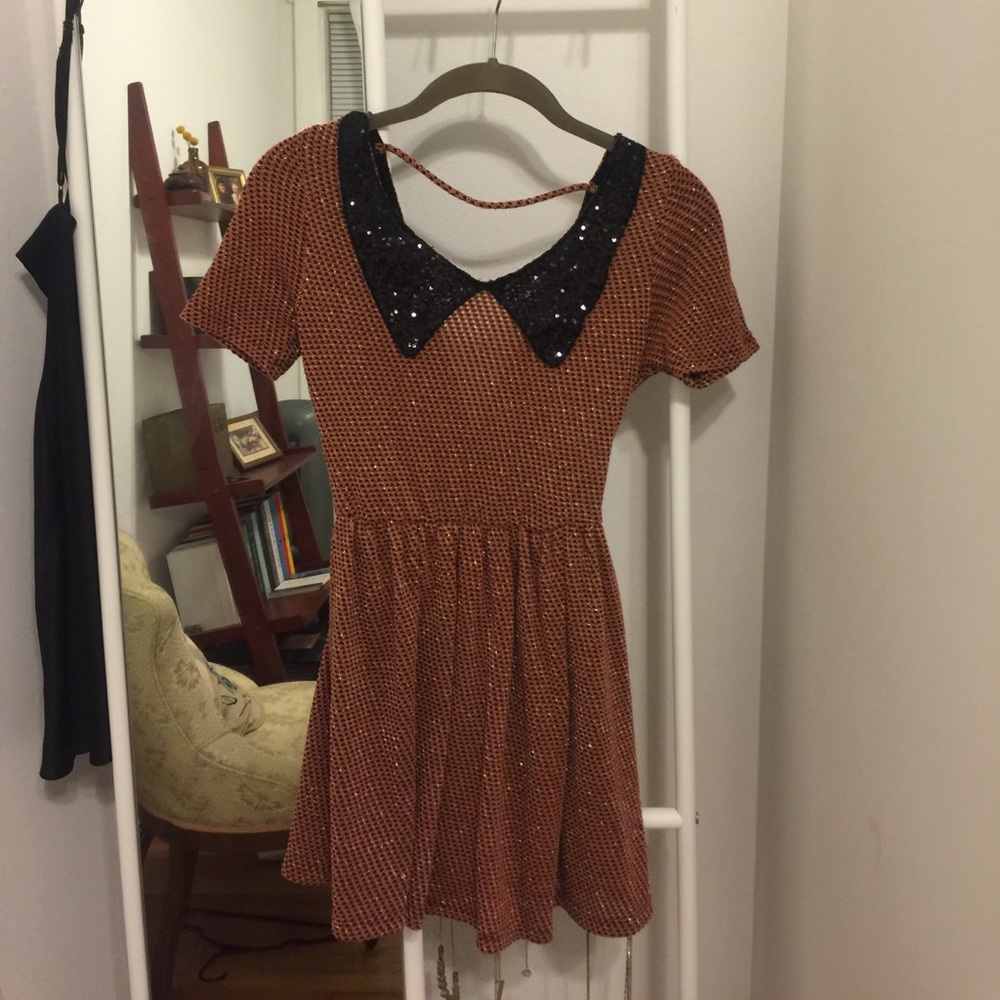 Peter Pan collar dress