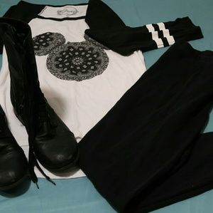 Black leggings with back pockets