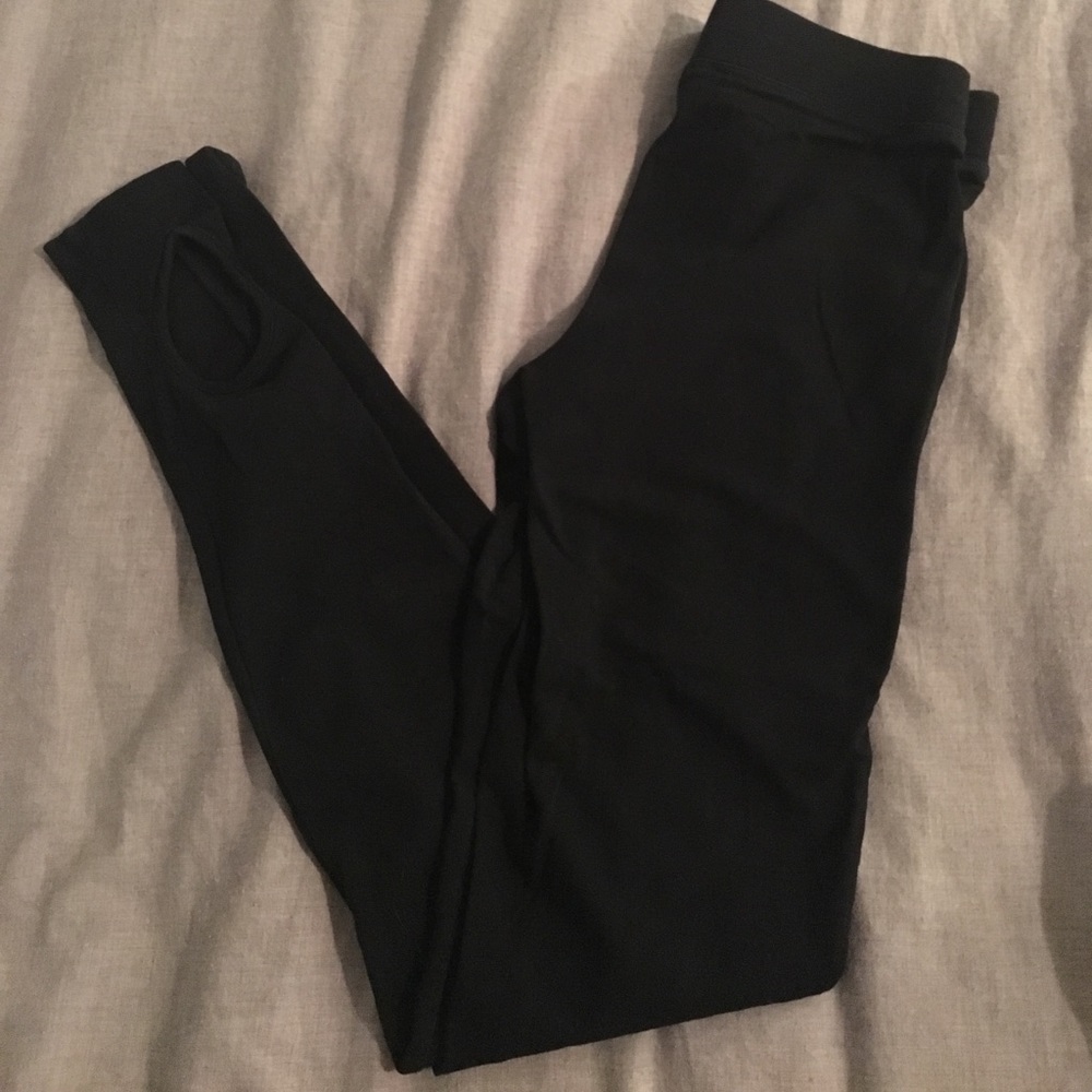 Express Stirrup Leggings