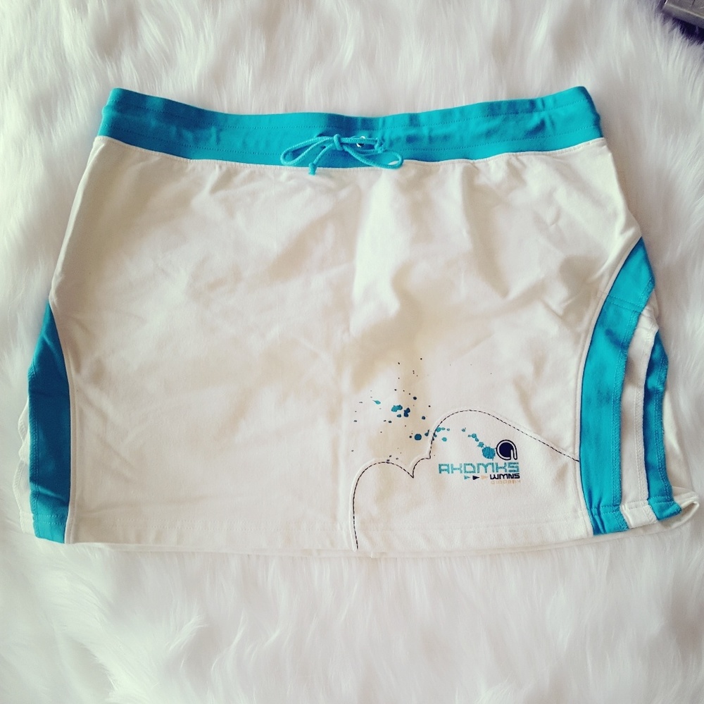 Skirt by Akdmks size XL