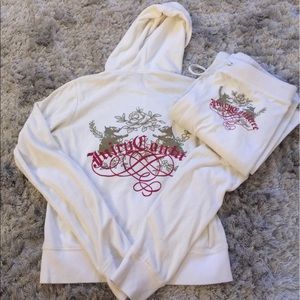 Juicy Couture white velour sweat suit set. Size S