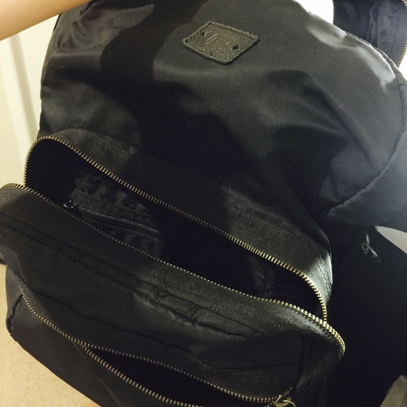 🚫SOLD🚫 Vans backpack - Picture 2 of 8