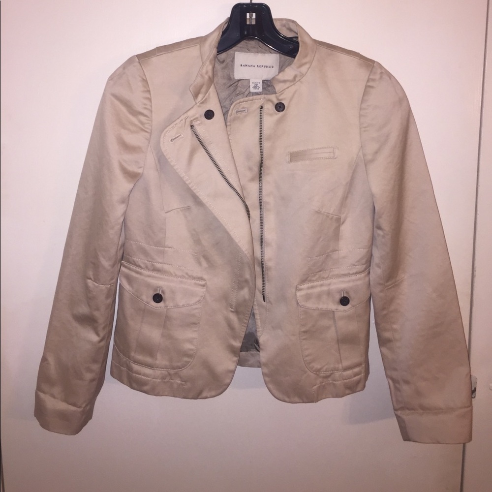 🎉BOGO Free!🎉 BANANA REPUBLIC Fitted Jacket
