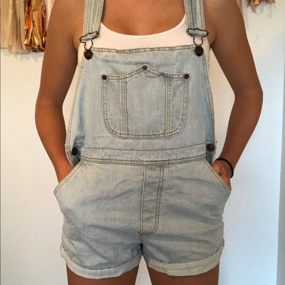 BRANDY MELVILLE OVERALLS