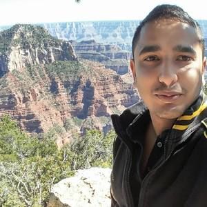 Meet your Posher, Zeeshan