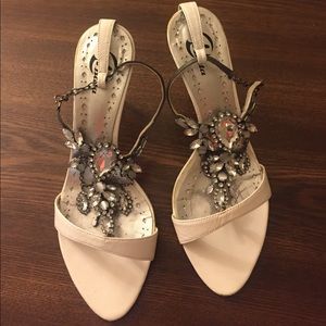 BATA  white leather sandals