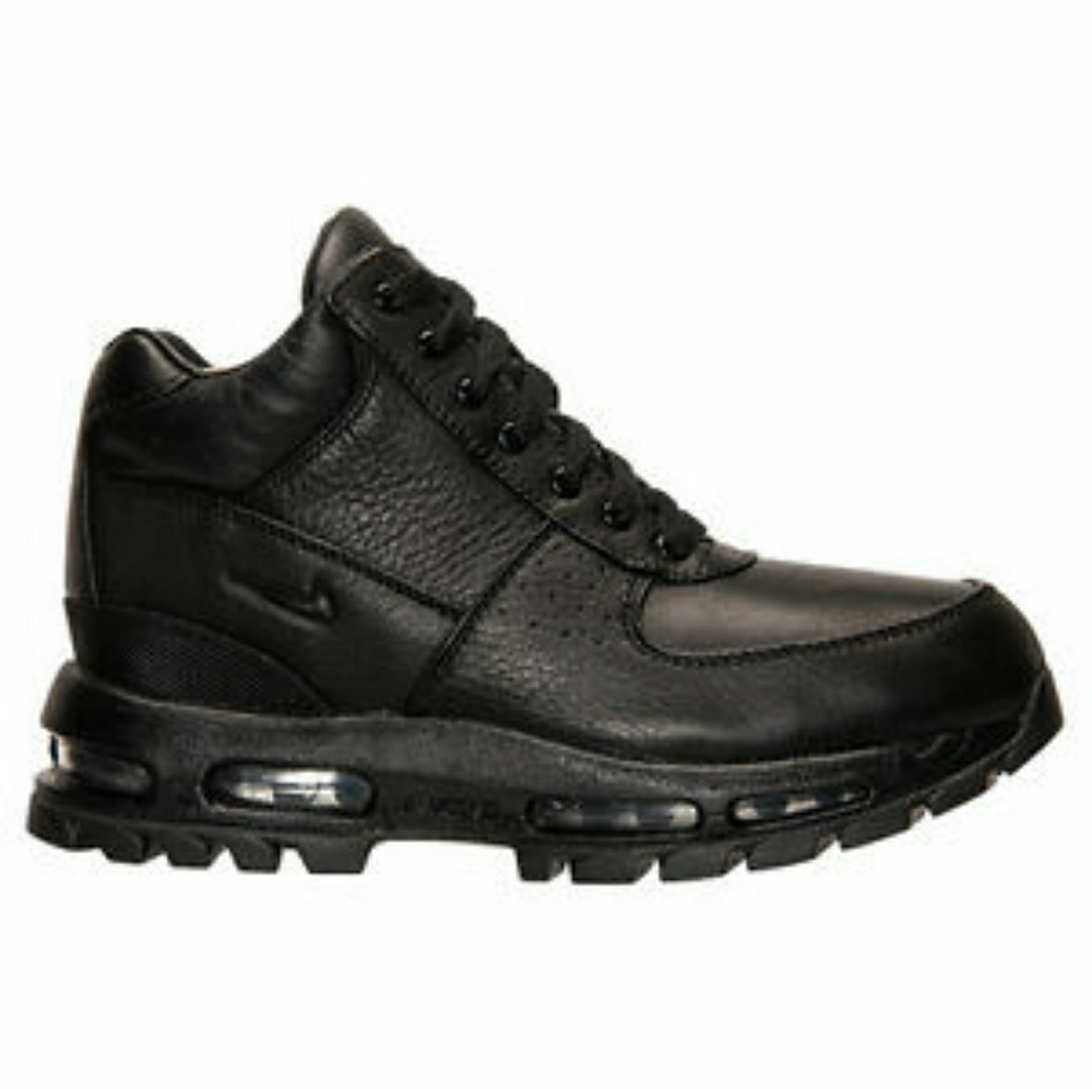 1 HR SALE !🎈Nike  Goadome boots