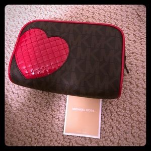 BNWT MK Brown / Red Travel Bag!