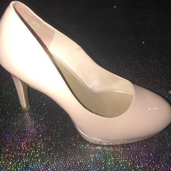 Light pink patent platform heels - Picture 4 of 6
