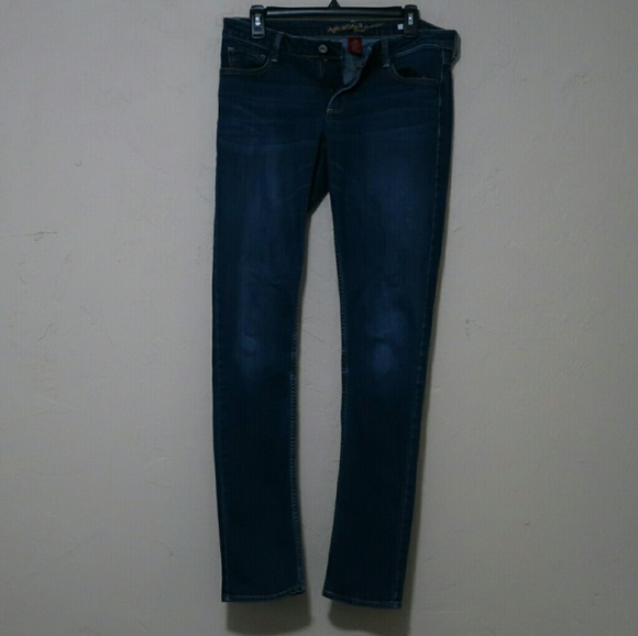 Dark wash SKINNY jeans LIKE NEW - Picture 3 of 4