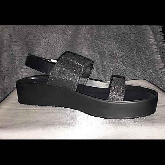 Wanted Shoes - 💝 NWOT Wanted Black Glitter Slide Sandals Size 9