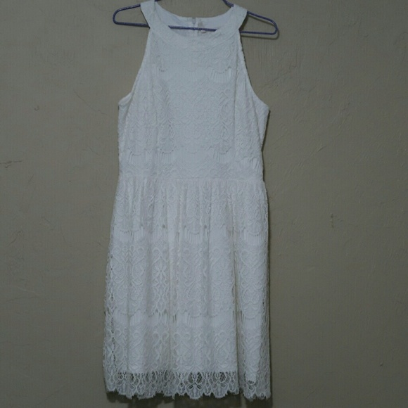 White lace Halter neck dress - Picture 2 of 2