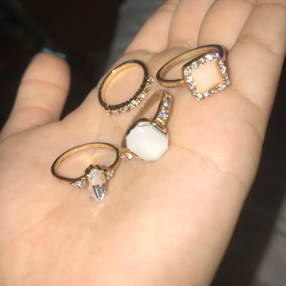 4 Ring set ALL ROSE GOLD WITH FUN CRYSTALS