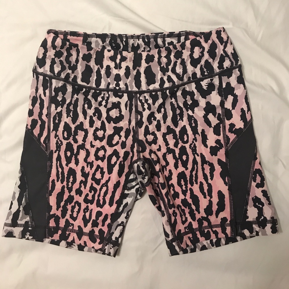 Pink leopard print workout shorts Zella