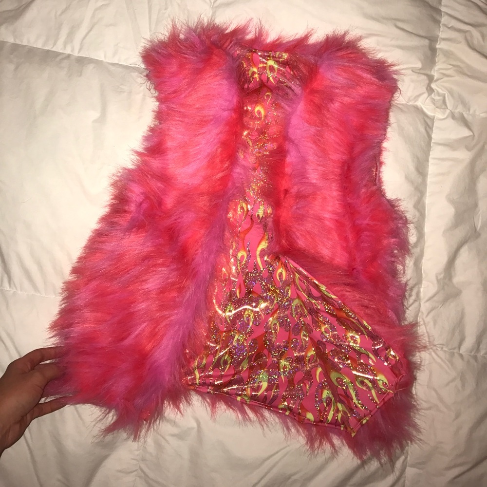 💓🔥 pink reversible faux fur vest 🔥💓
