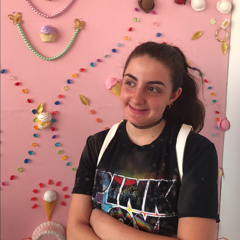 Meet your Posher, Taraneh