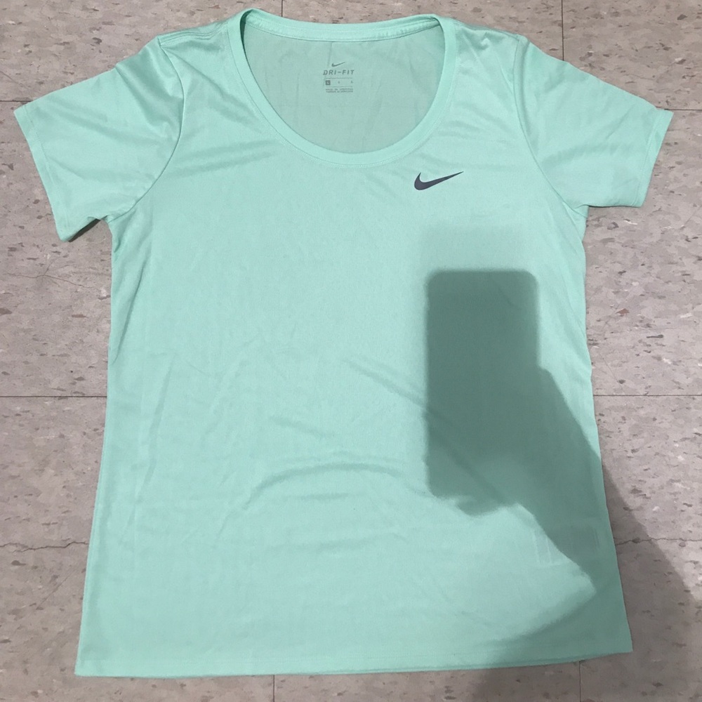 Mint Green Nike Workout Shirt 👚