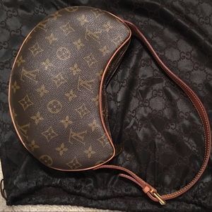 Shoulder bag LV