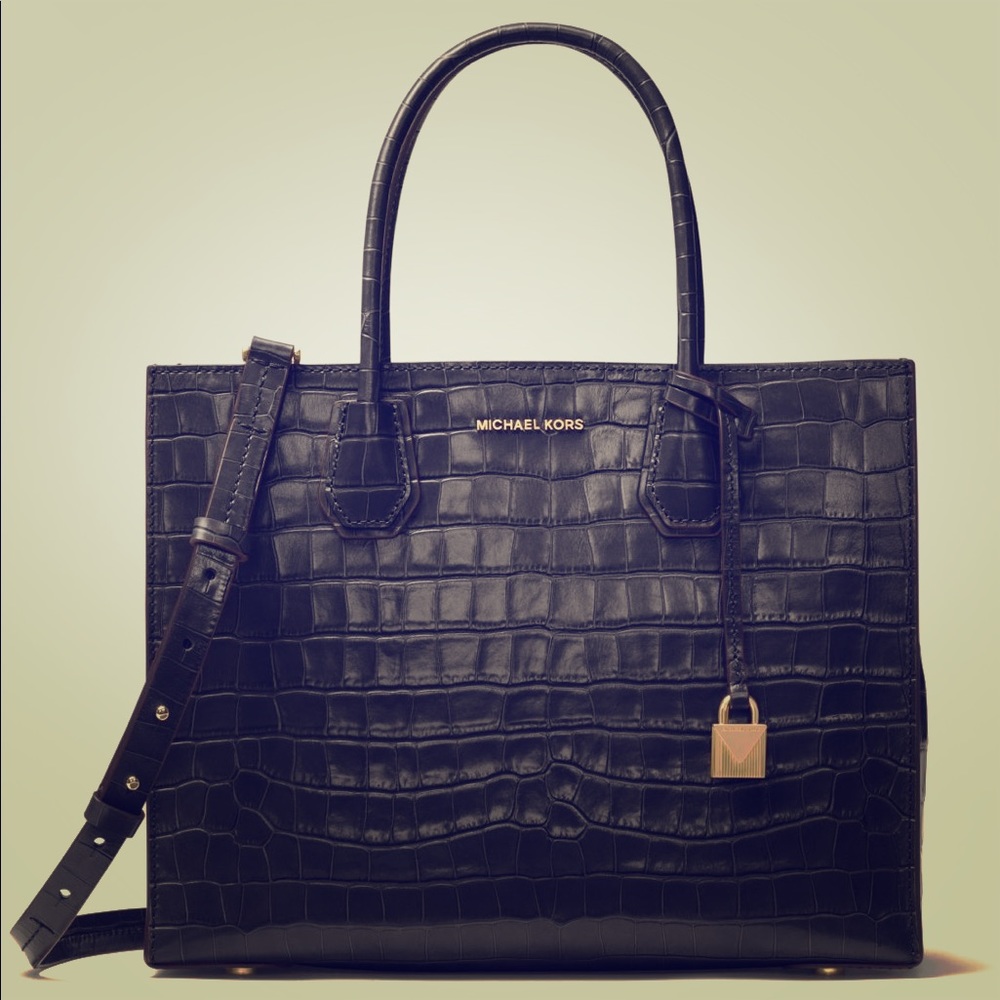 Authentic Michael Kors Embossed Leather Mercer!