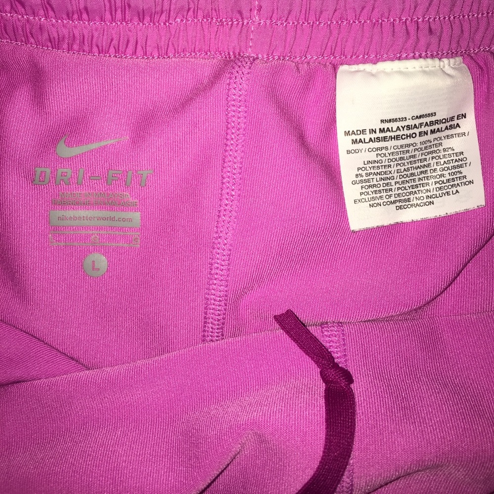Nike Shorts - Picture 4 of 8