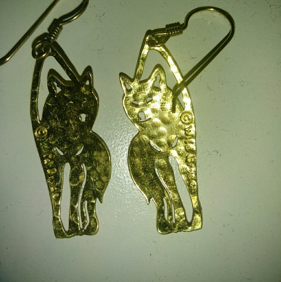Wild Bryde Cat Earrings - Picture 2 of 2