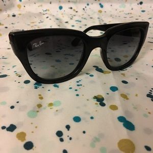 Ray-Ban Black Square Sunglasses RB4178 😎
