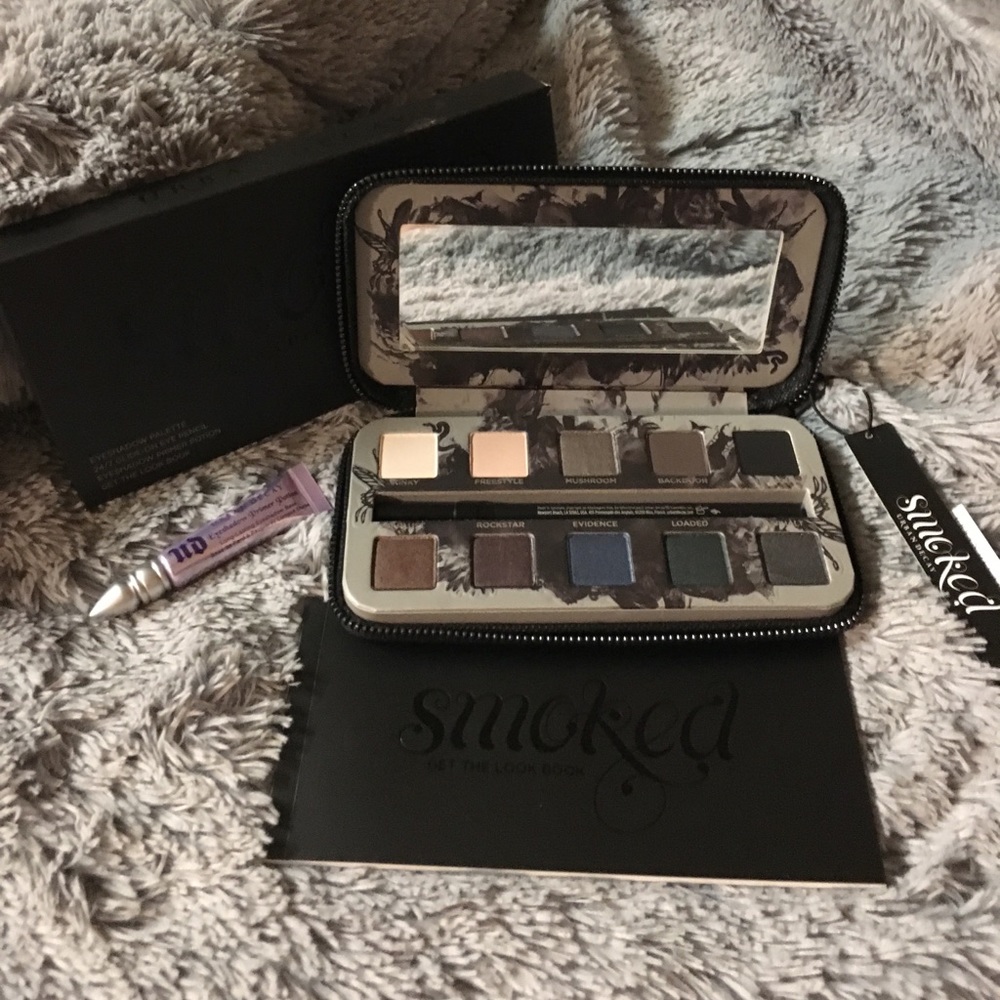 NIB UD limited-edition smoked palette set