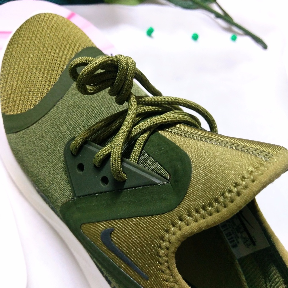 💠1HR SALE Nike Women LunarCharge Essential Olive - Picture 7 of 8