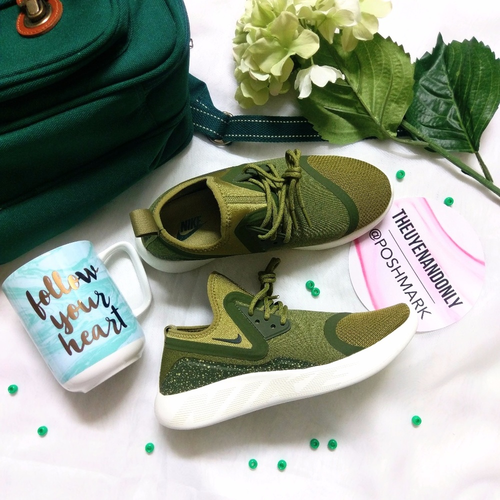 💠1HR SALE Nike Women LunarCharge Essential Olive