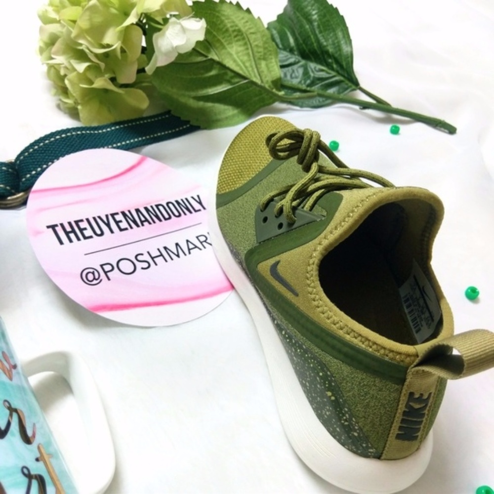 💠1HR SALE Nike Women LunarCharge Essential Olive - Picture 8 of 8
