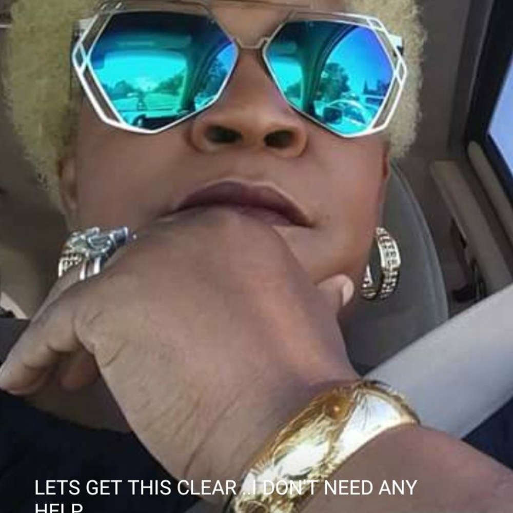 Meet your Posher, Tiffany