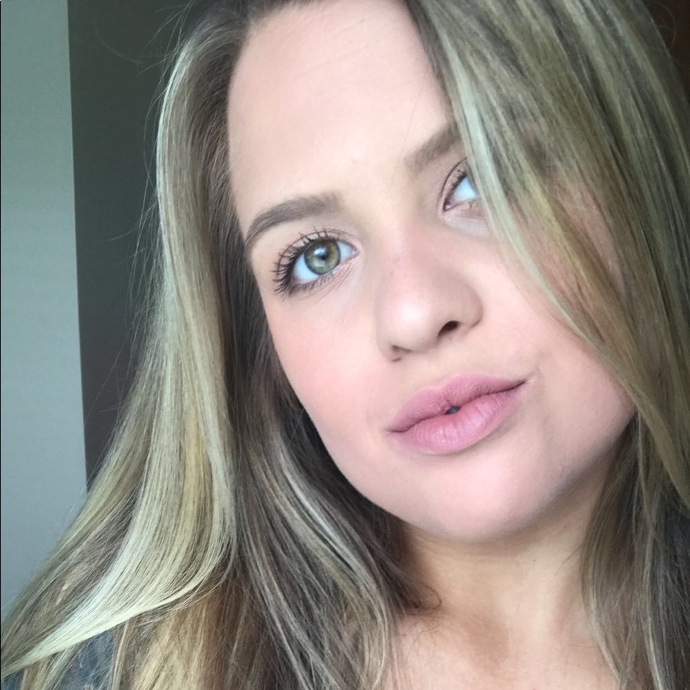 Meet your Posher, Tori