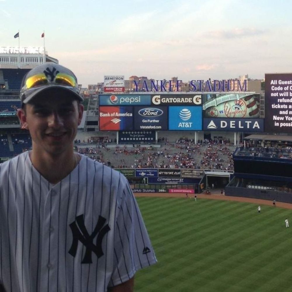 Meet your Posher, Tom