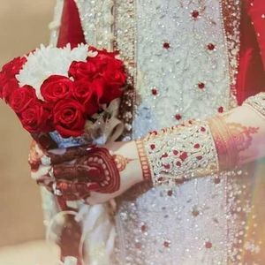 Meet your Posher, Nida