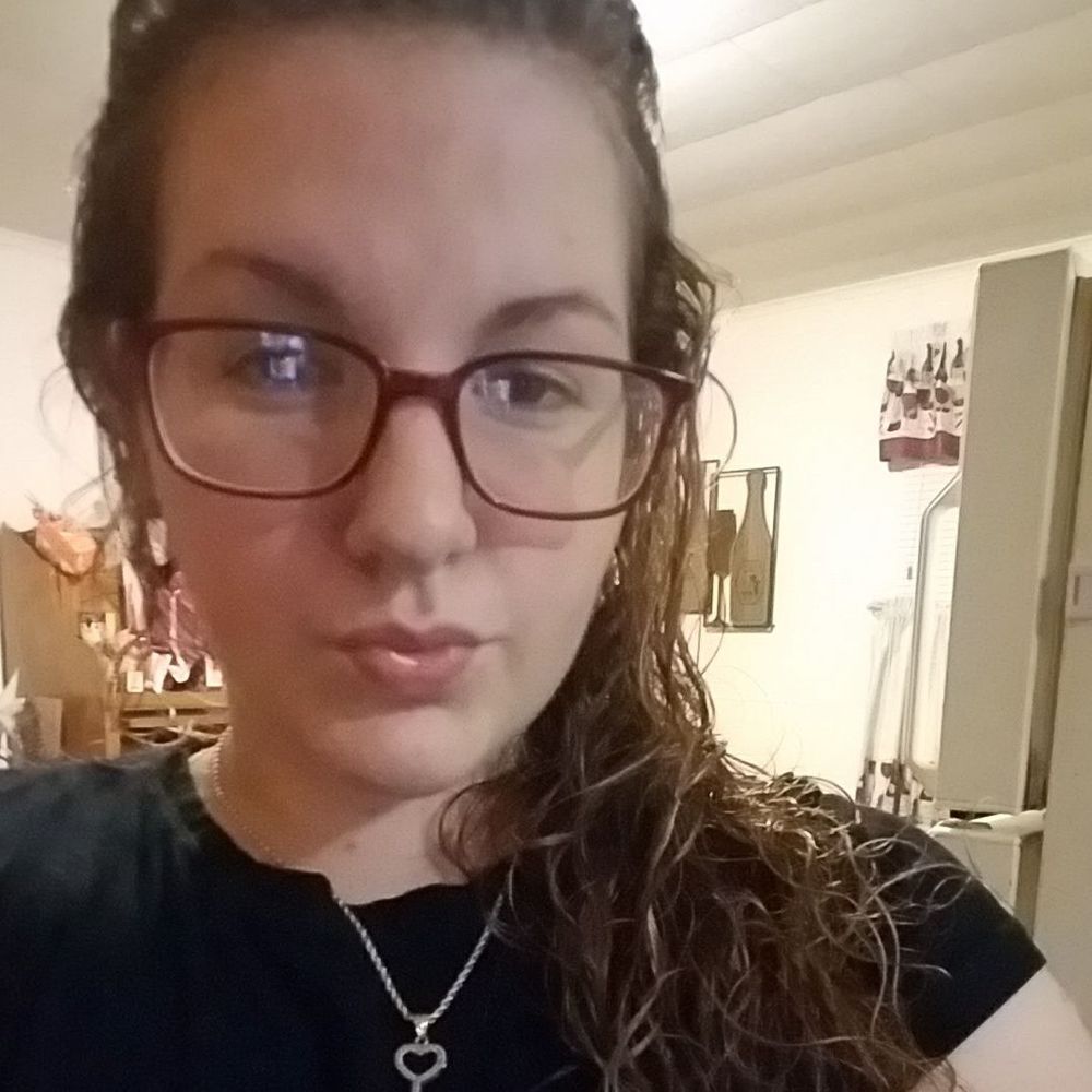 Meet your Posher, Sabrina