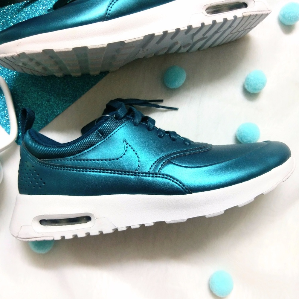💠HP💠 *LAST PAIR* NEW Nike Air Max Thea Metallic - Picture 3 of 8