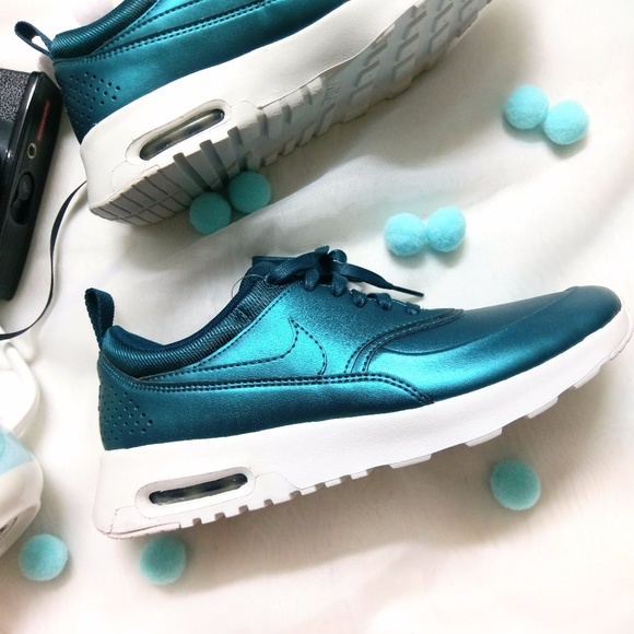 💠HP💠 *LAST PAIR* NEW Nike Air Max Thea Metallic - Picture 6 of 8