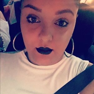 Meet your Posher, Chrissy