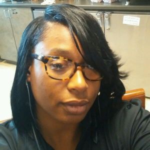 Meet your Posher, Shellie