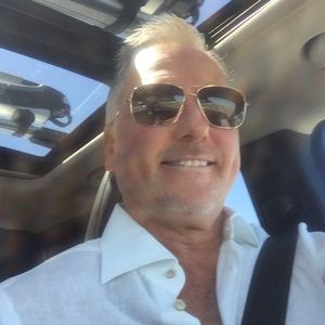 Meet your Posher, Eric