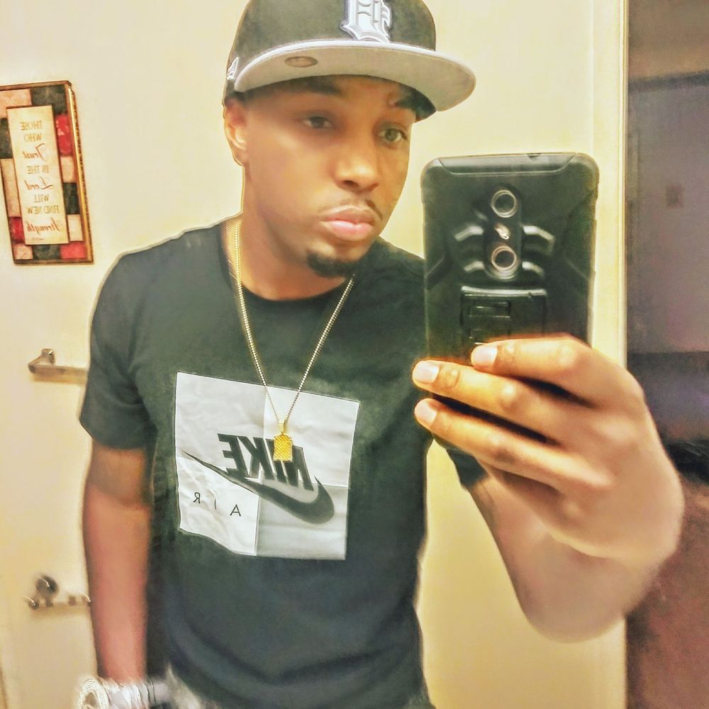 Meet your Posher, Aaron