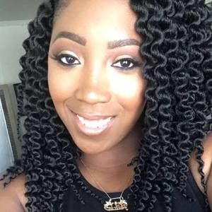 Meet your Posher, Felicia