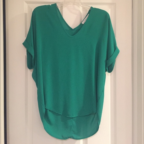 Lush Top - Picture 1 of 4