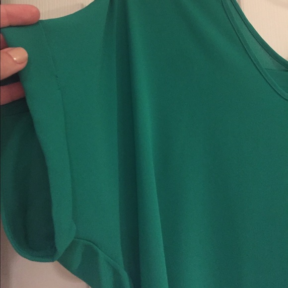 Lush Top - Picture 4 of 4